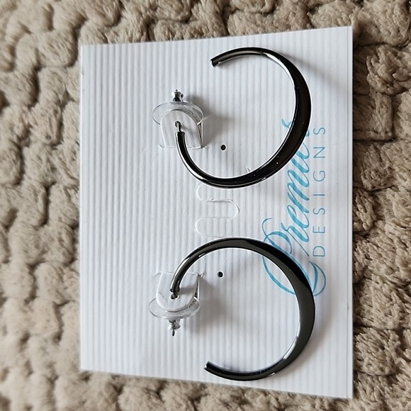 Jewelry - Premier Gunmetal Hoop Earrings